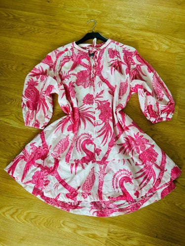 H&M L.O.G.G. vit och cerise klänning, storlek M