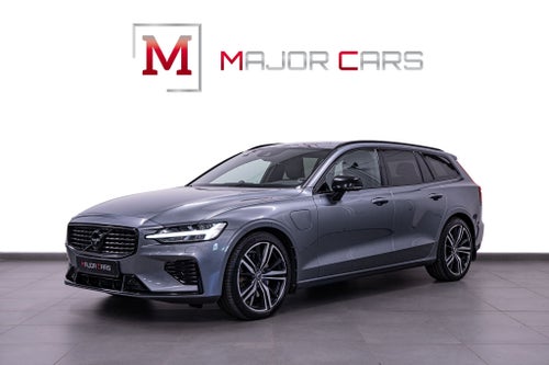 Volvo V60 T6 TE AWD R-Design B&W 360° HuD Skinn Drag 341hk