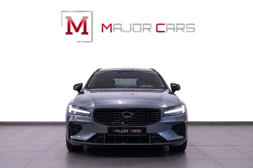 Volvo V60 T6 TE AWD R-Design B&W 360° HuD Skinn Drag 341hk