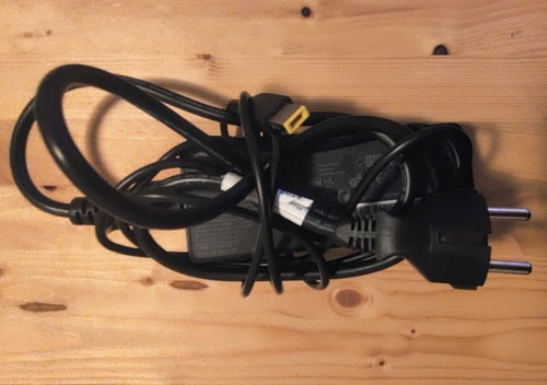 90 Watt Lenovo original Laptop Adapter fint skick se bilder
