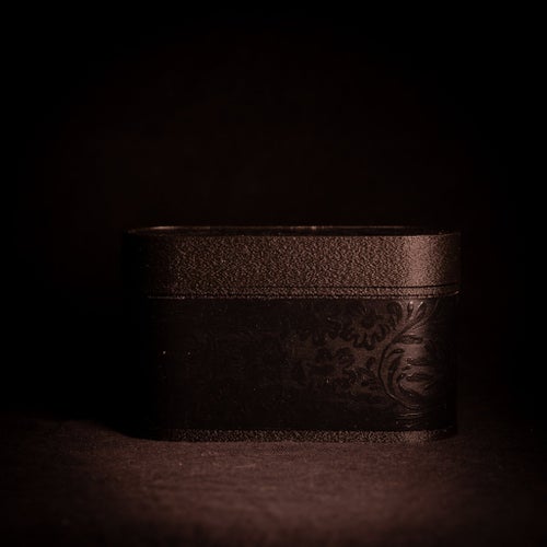 135 case för tre filmrullar - Black on Black