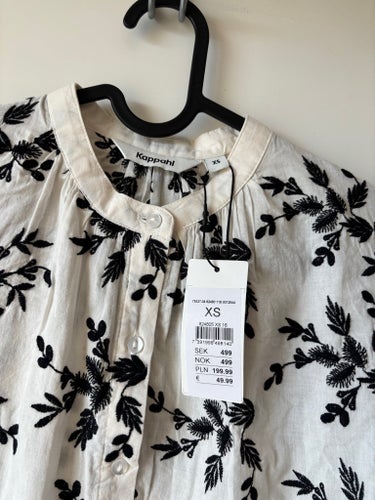 Kappahl vit blus, storlek XS. 100% bomull.
