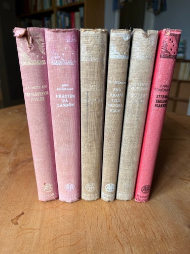 Sex böcker från Åhlén & Åkerlunds förlag från 1920-talet, Eje, Mörner, Strömberg