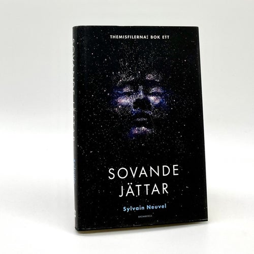 Themisfilerna del 1: Sovande jättar av Sylvain Neuvel (inbunden)
