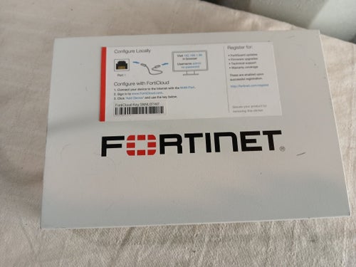 Fortinet FortiGate 60D Firewall – Kraftig Enterprise-sikkerhetsrouter