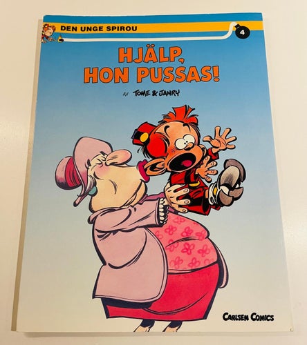 Hjälp , Hon Pussas  ! Första upplaga !