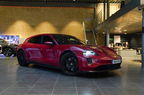 Porsche Taycan GTS Sport Turismo