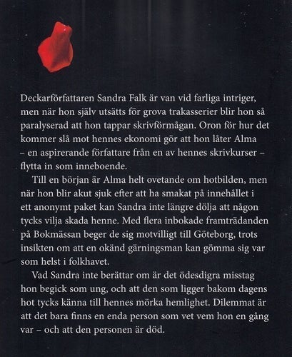 ÅTERGÄLDAREN / av SANDBLOM, Josefine