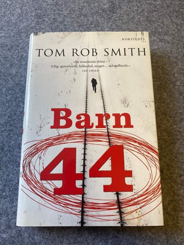 Tom Rob Smith - Barn 44