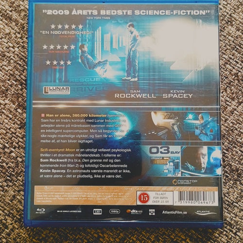 Moon Blu-ray Disc