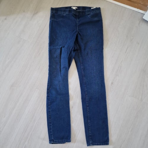 H&M mörkblå jeans, storlek EUR 40