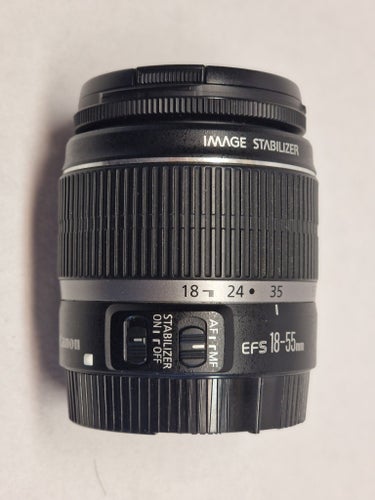 Canon EF-S 18-55mm IS objektiv