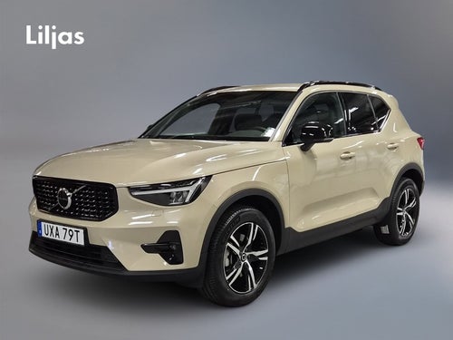 Volvo XC40 B4 FWD Bensin Plus Dark//Adaptiv Farthållare//