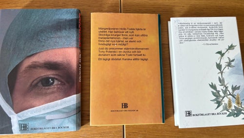 6 inbundna böcker – Vilhelm Moberg, Iris Johansen, Neil Ravin m.fl.