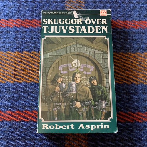 Skuggor över Tjuvstaden - Robert Asprin | BOK | nr 17 1989 Fantasy Äventyrsspel