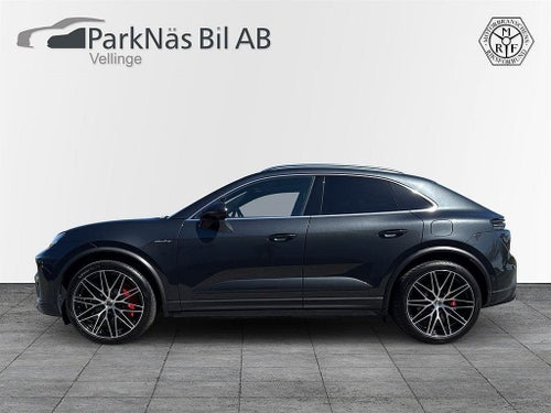 Porsche Macan Turbo Electric PANO CLUBLÄDER