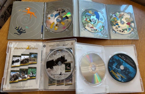 DVD-paket – The Simpsons + Macken + Hunters Video – 3 filmer/boxar