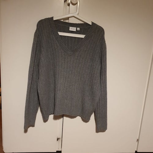 Vila stickad grå tröja storlek M