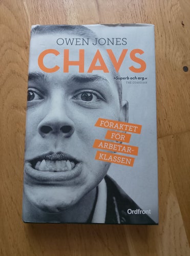 Chavs av Owen Jones