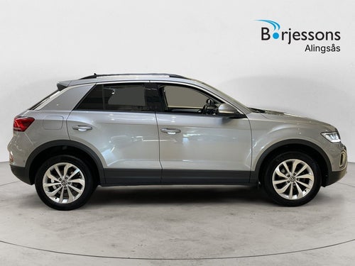 Volkswagen T-Roc TSI 110hk Cockpit/CarPlay/2-zons