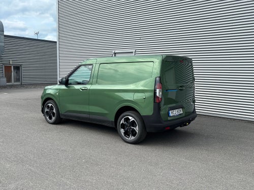 Ford E-Transit Courier SKÅP LIMITED ELMOTOR 100/KW/136HK 1-VXL