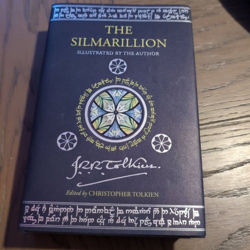 The Silmarillion av J.R.R. Tolkien, Illustrated by the Author
