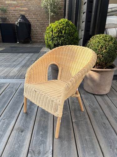 Barnstol i rotting modell Agen från IKEA
