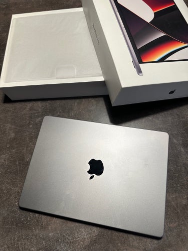 MacBook Pro 14” M1 16 GB, 1 TB