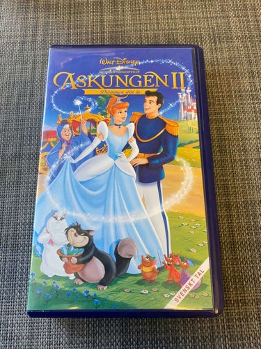 Walt Disney - Askungen 2 - Drömmen slår in - VHS