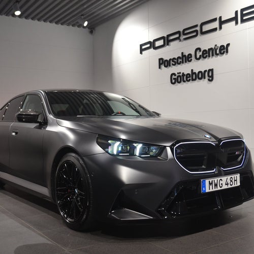 BMW M5 xDrive / Frozen Deep Grey Metallic / VAT