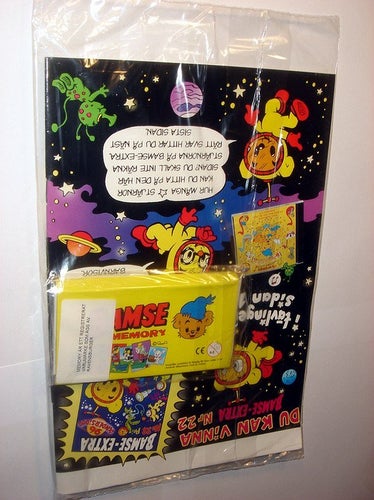 BAMSE I ORIGINAL PLAST med leksak 2002 nr 9 MEMORY SPEL