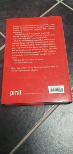 Den röda vargen av Liza Marklund (2003)