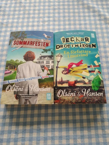Sommarfesten och Deckardrottningen av Olséni & Hansen, 2021