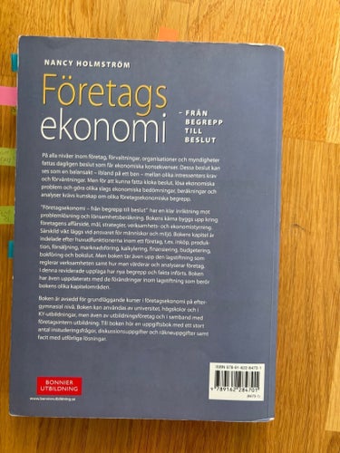 Företagsekonomi - Från begrepp till beslut av Nancy Holmström