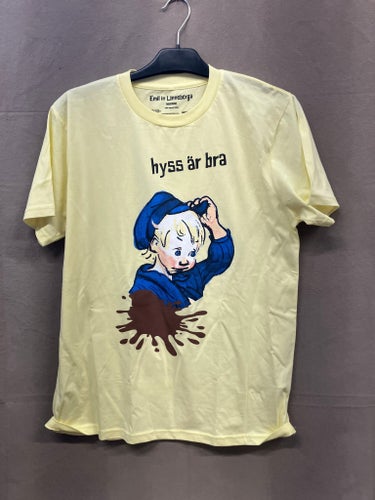 T-shirt med Emil i Lönneberga, gul, medium. Helt ny