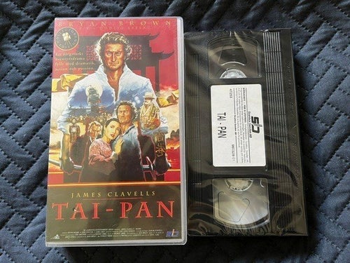 Tai-Pan VHS Inplastad