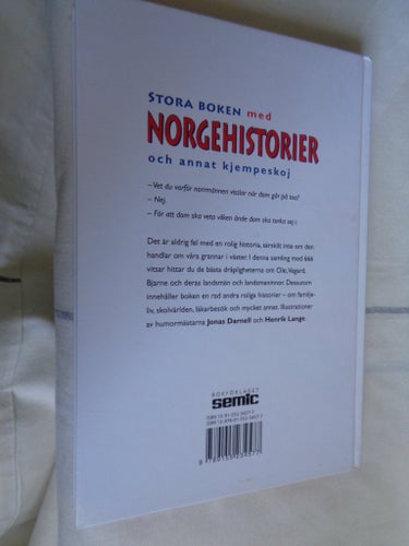 EJ SAMFRAKT. Stora boken med Norgeshistorier och annat kjempeskoj, 2006