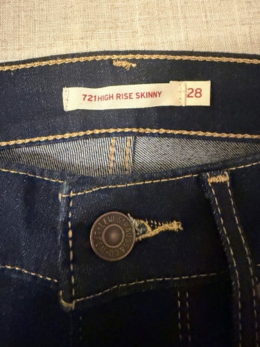Levi's 721 High Rise Skinny Cast Shadows-jeans