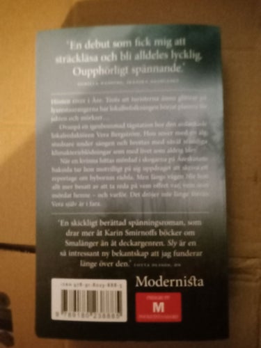 Sly av Sara Strömberg, 2022