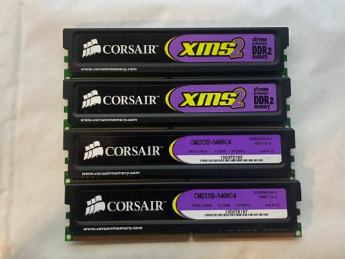 4x Corsair XMS2 DDR2 RAM 512MB 675MHz
