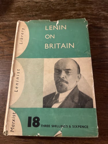 Lenin on Britain av V. I. Lenin, publicerad 1941