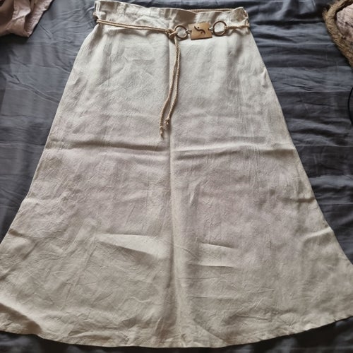 Beige linne kjol, storlek M-L