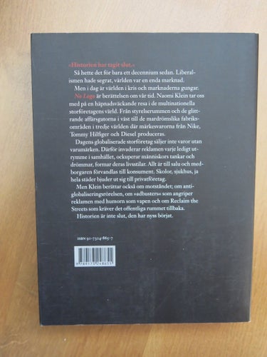 No Logo av Naomi Klein, 2000
