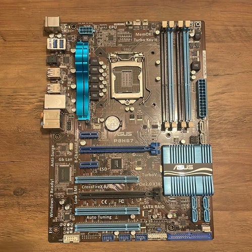 ASUS P8H67 Moderkort