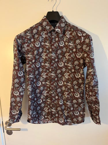 Ted Baker brunröd skjorta, kragstorlek 15 Storlek S