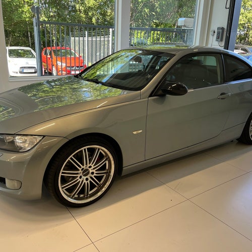 BMW 325i Coupé