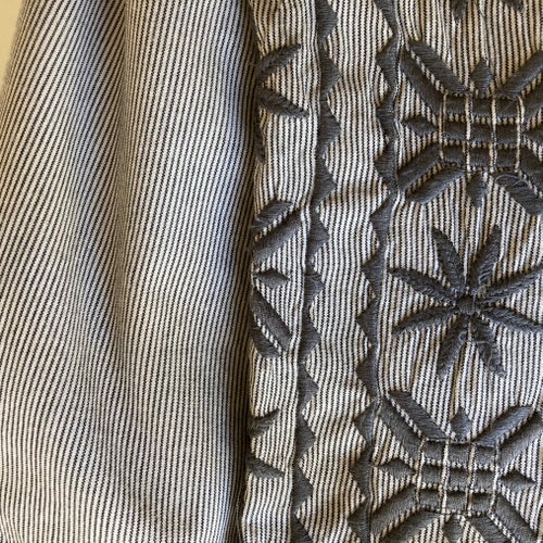Tunika blus broderad Fin!