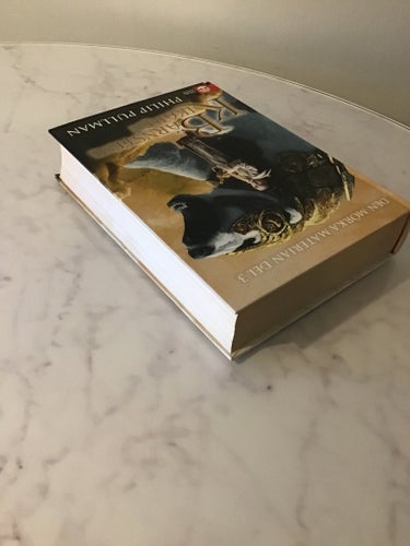 Bärnstenskikaren av Philip Pullman, 2007