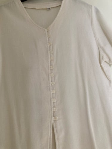 Vit blus, storlek 38/40