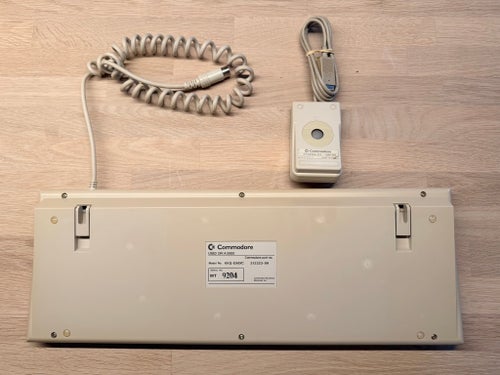 Commodore Amiga 3000 tangentbord och mus